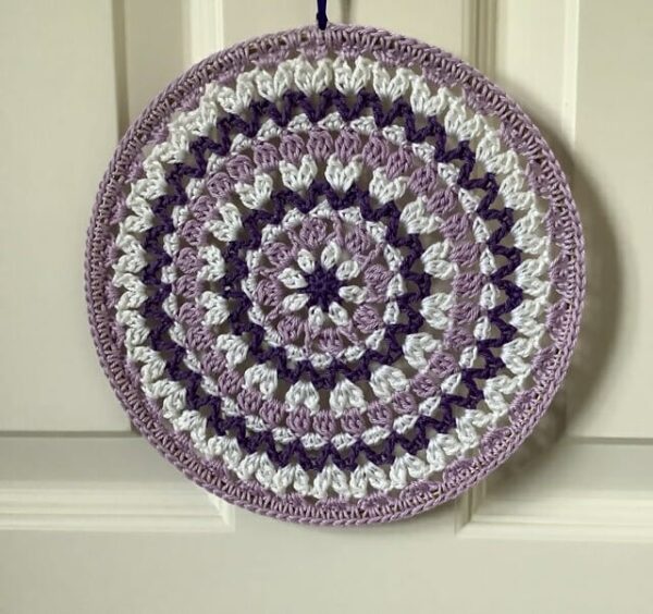 Crochet circular wallhanging
