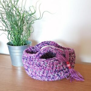 small-crocheted-basket-pink