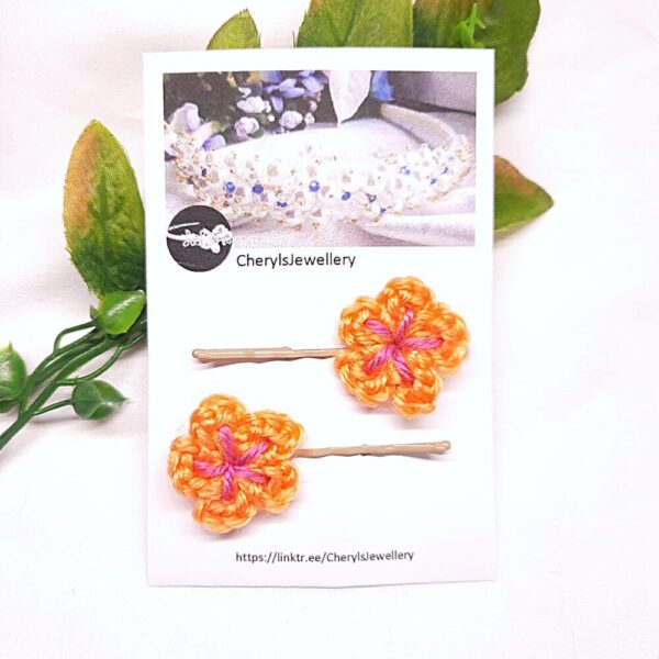 Cute crochet orange flower bobby pins, hair grips