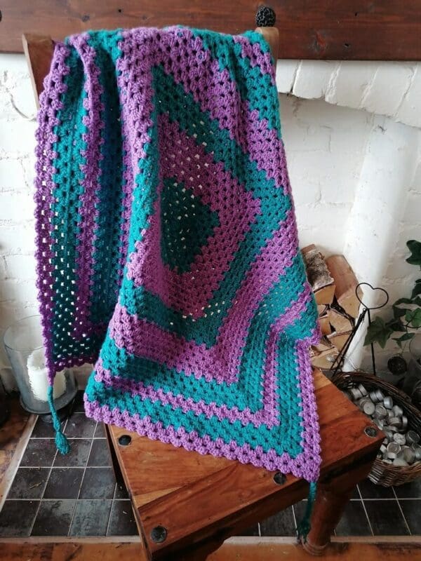 pink-and-teal-lap-blanket