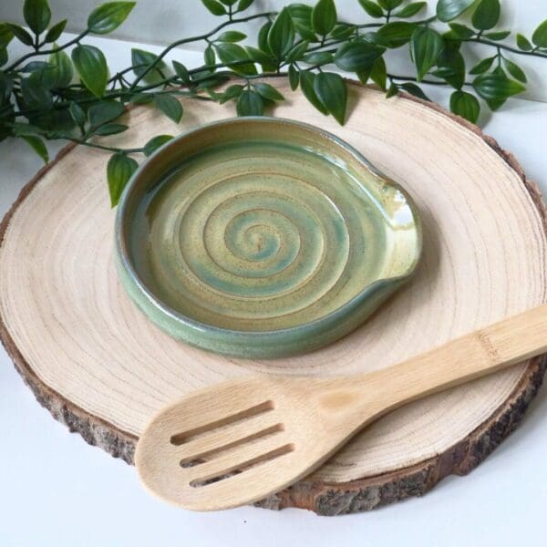 Handmade-Stoneware-Spoon-Rest-Woodland-Green Tea Bag Dish