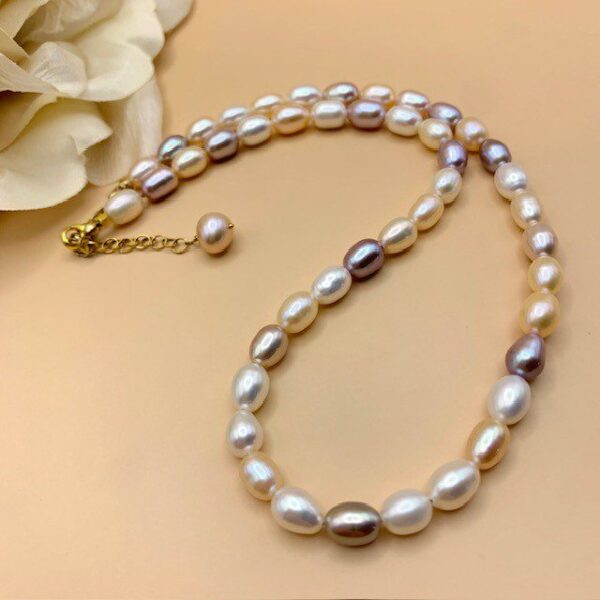 Pastel Pearl and Gold Necklace