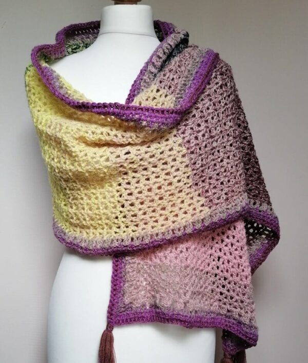 beautiful-crocheted-wrap