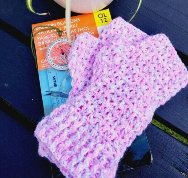 Pink Print Fingerless Gloves