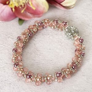 Beadwork bracelet in pink rose quartz and pearl beads with magnetic ball clasp