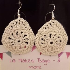 Crochet earrings, cream, handcrafted