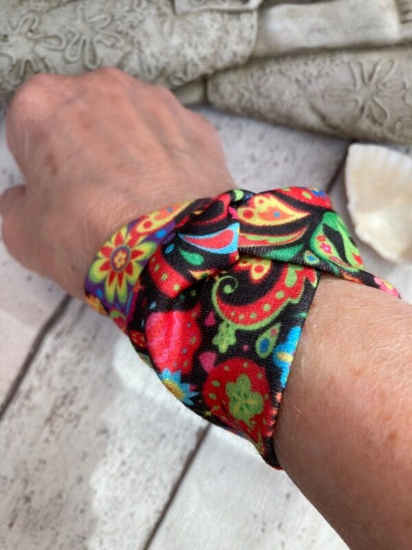 Retro inspired wide wrist cover up, tattoo wrist cover, retro fabric bracelet - Image 3