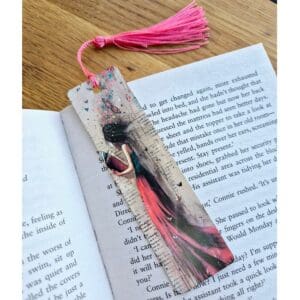 Aluminium bookmark with girl reading