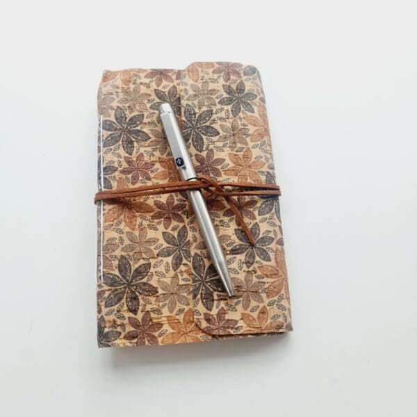 Cork Journal with pretty Flower Print pattern and plain white or lined pages. - Image 4