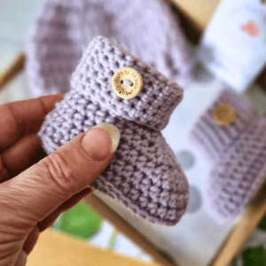 Baby Booties with 'Born to sparkle' wooden buttons in sizes newborn to 6 months and multiple colours - by Crochet and I Handmade