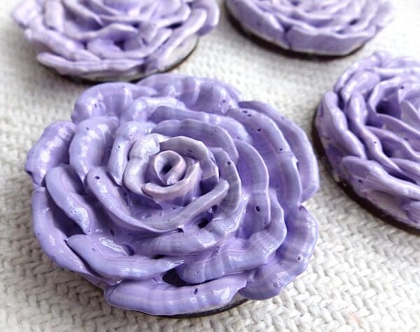 Purple rose magnet