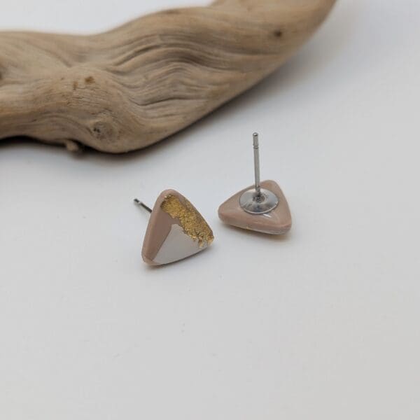 Gold Leaf Triangle Stud Earrings - Nude - Image 5