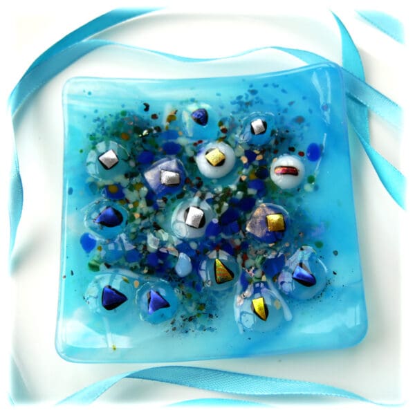 Rockpool Fused Glass Trinket Dish Dichroic 10.5cm - Image 3