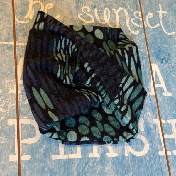Green slip on stretch bracelet with flat twist repurposed fabric eco friendly - Image 3