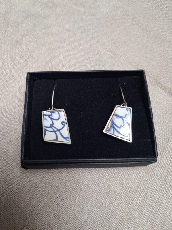Found pottery earrings - Image 3