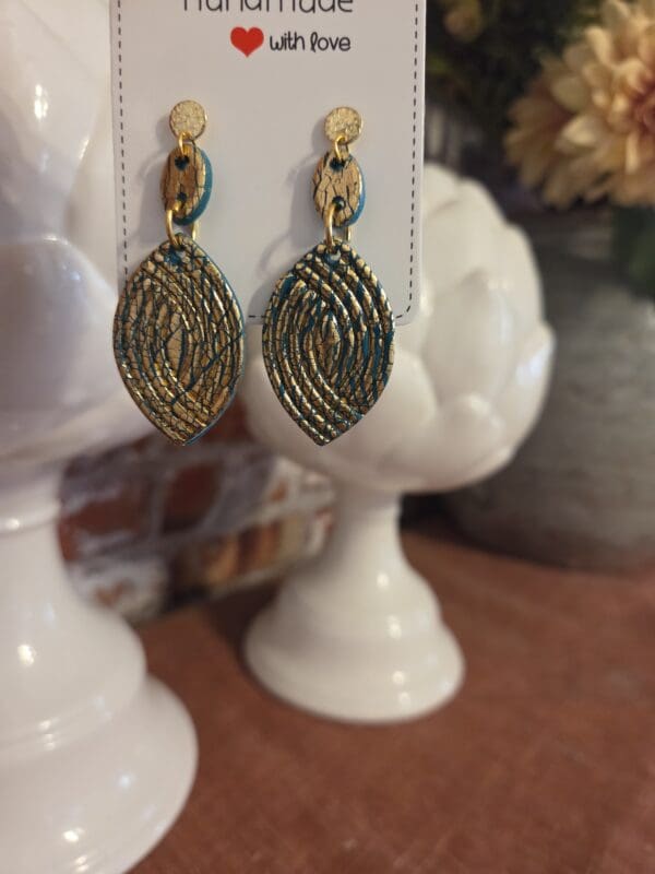 Antique gold ripple earrings