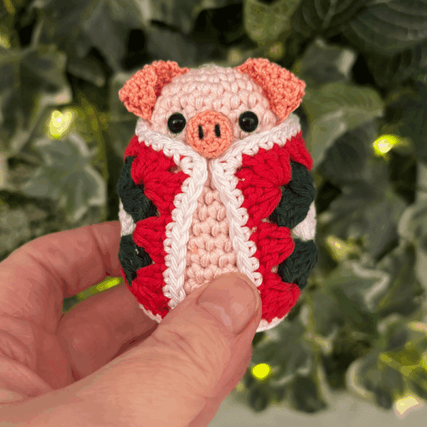 Crochet Pattern to Make A Pig In A Granny Square Blanket Christmas Decoration - Image 2