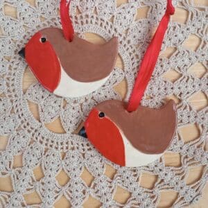 "robin-hanging-ornament"