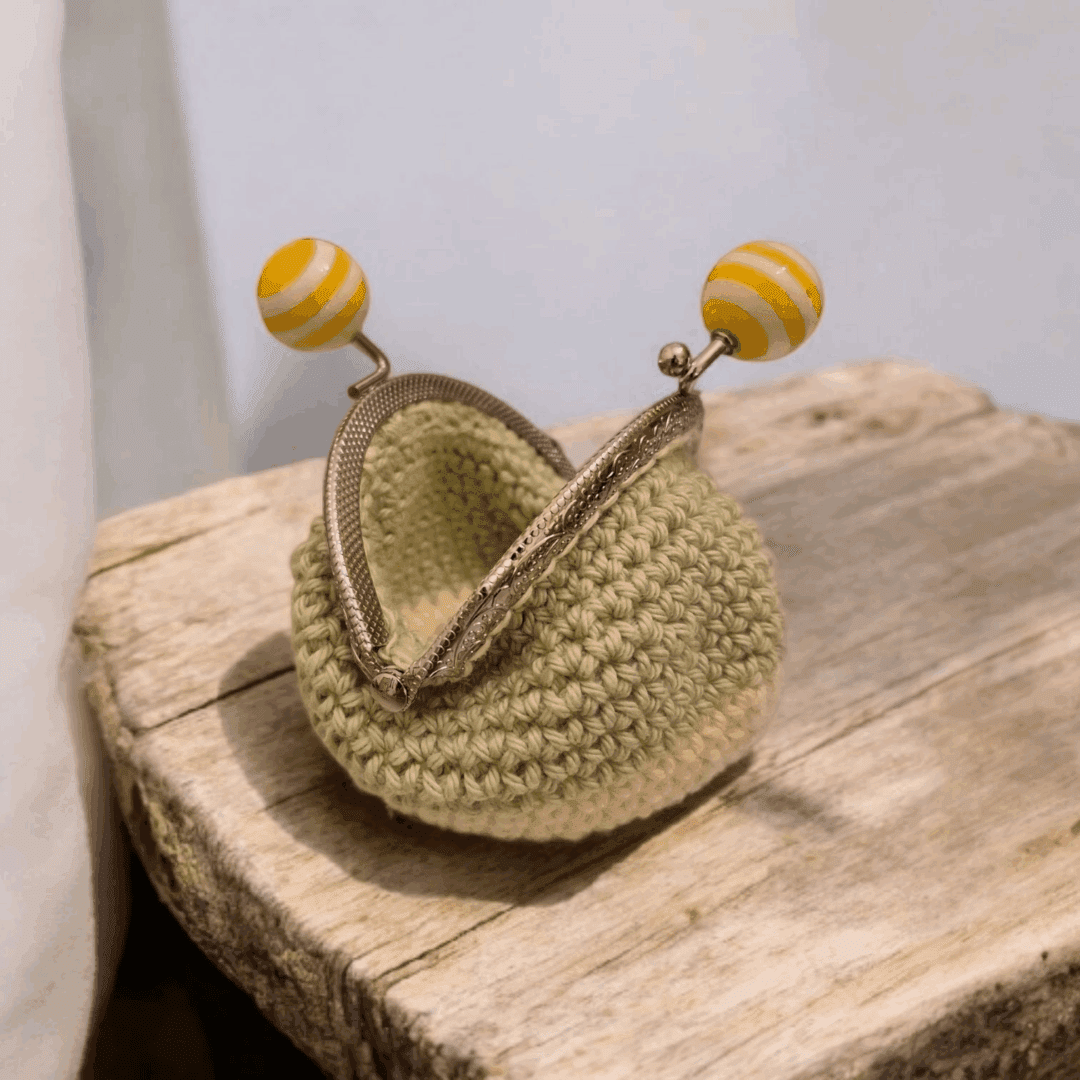 Crochet Coin Purse - Image 3