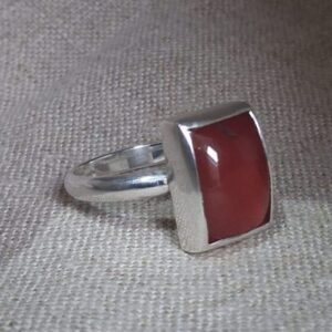 Carnelian cabochon ring